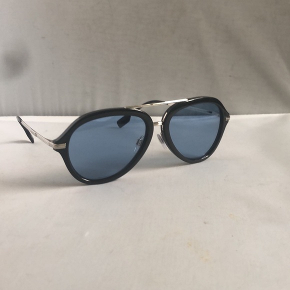 BURBERRY MEN SUNGLASSES - Picture 7 of 8